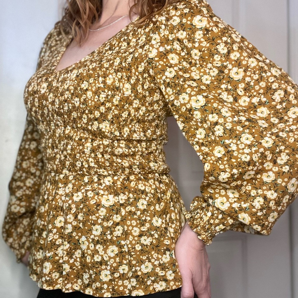 OLD NAVY Golden Yellow Floral Women’s Peplum Blouse
